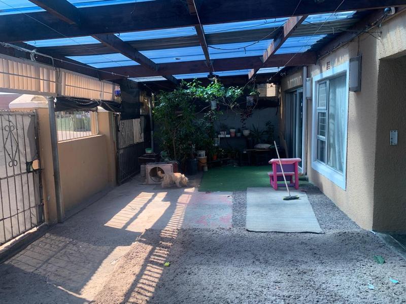 4 Bedroom Property for Sale in Lentegeur Western Cape
